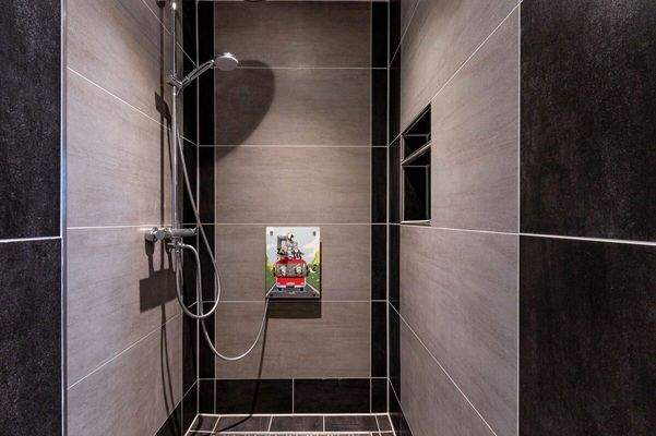 ...und barrierearme Dusche