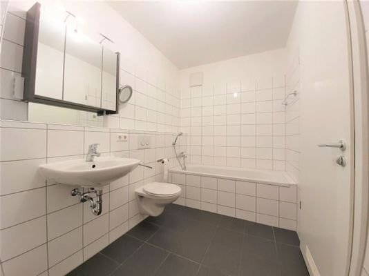 Badezimmer 1
