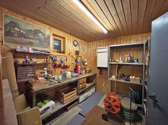 Kellerraum in der Scheune