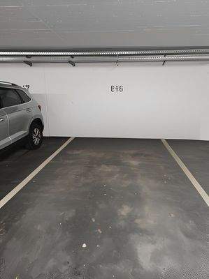 Tiefgaragenstellplatz