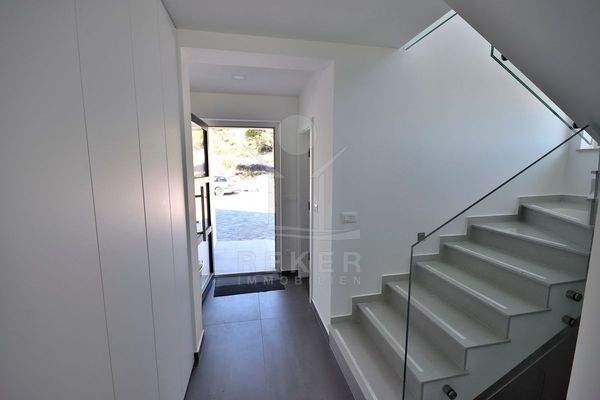 Geräumiges Erdgeschoss mit großem Wohnbereich