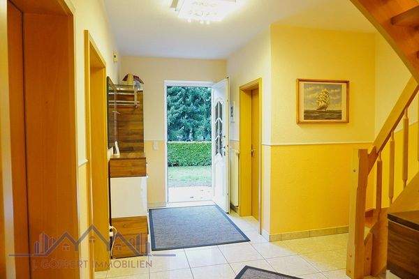 Hauseingang Haus Rechts