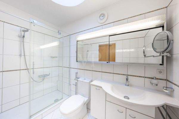 Badezimmer im Obergeschoss