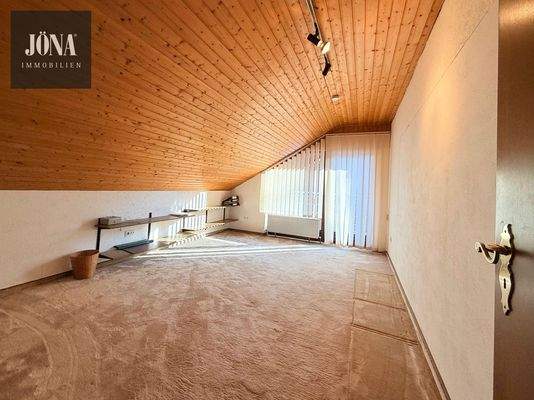 Zimmer 1 Dachgeschoss