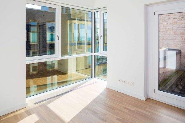 Schlafzimmer 6. OG Blick Kaiserkai 