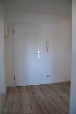 Flur WHG Haus 1 DG links