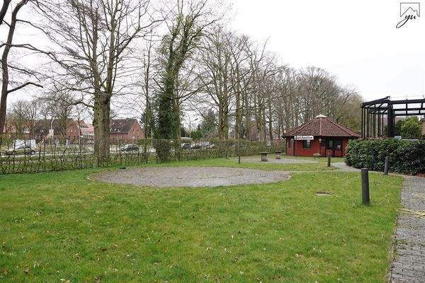 gemeinschaftlich genutzter Gartenbereich Bild I