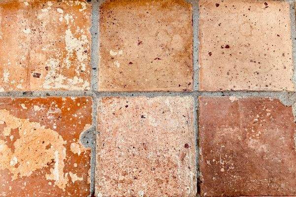 B12 historische Fliesen.jpg