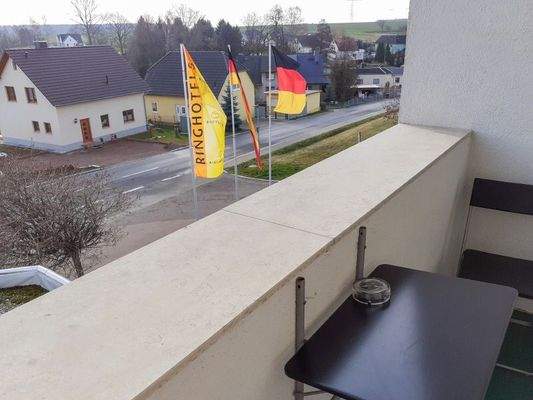 Blick zum Haupteingang