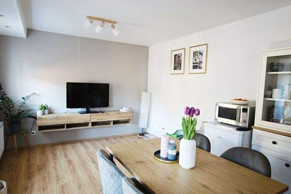 Wohnung 1 Wohnzimmer.jpg