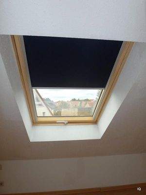 Schlafzimmer Veluxfenster mit Verdunklungsjalousie