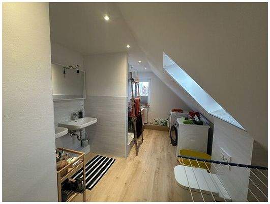 Duschbad OG - ehem. Restaurant