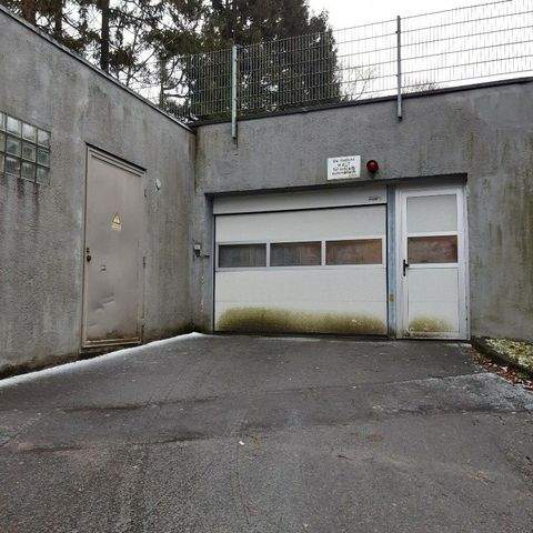 Radevormwald Garage, Radevormwald Stellplatz