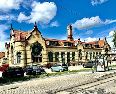 historische Markthalle, um 1840 als Krankenstift erbaut 