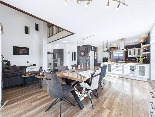 Wohn- und Essbereich