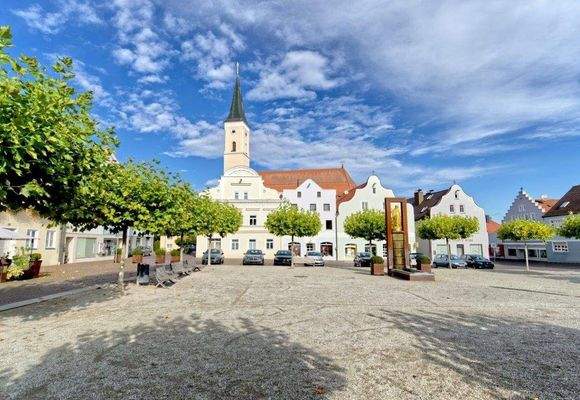Marktplatz Frontenhausen.jpg