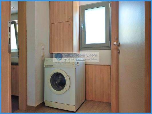 2aba35203fd04bcf981ff586e59e5b95-original