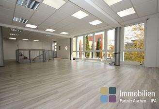Große Büro/Gewerbefläche