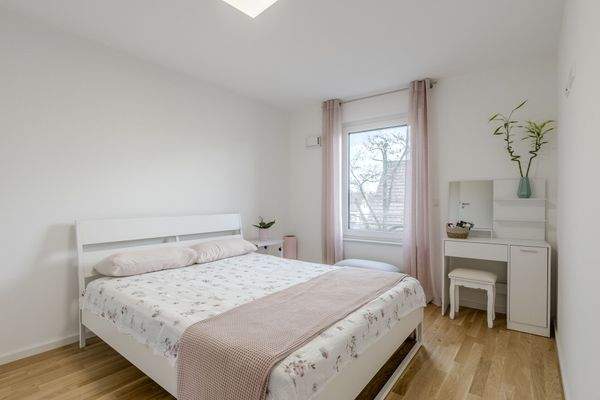 Geräumiges Kinderzimmer