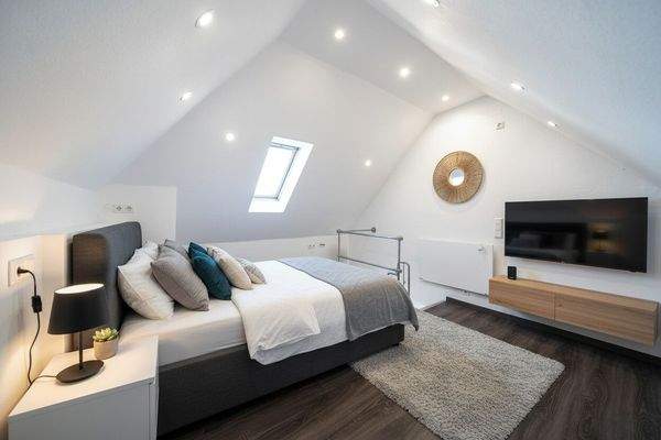 Zimmer (ausgebauter Spitzboden) - Illustration