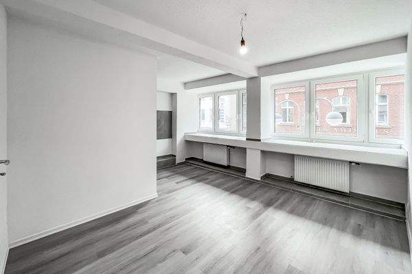 Wohn-/Schlafzimmer andere Ansicht 