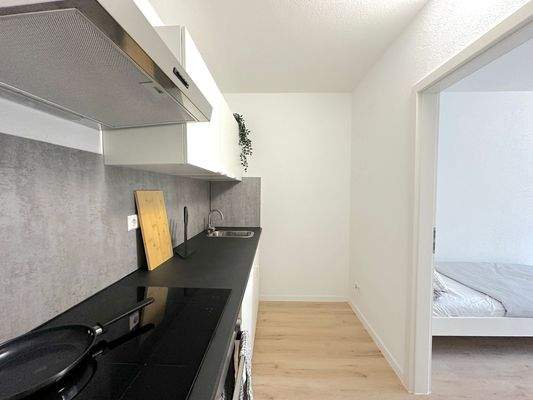 Moderne Küche mit Schlafzimmer