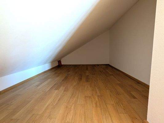 Praktischer Stauraum im Kriechspeicher