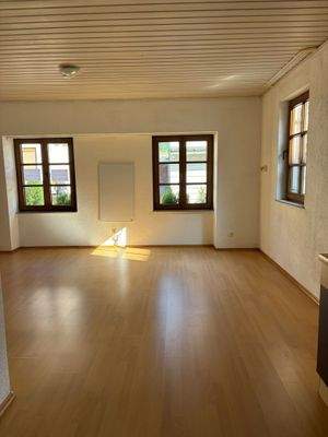 EG Wohn- u. Schlafzimmer