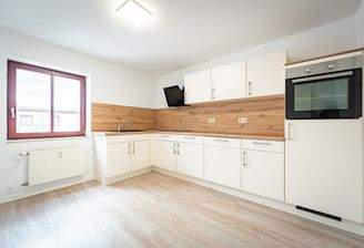 Küche mit Einbauküche