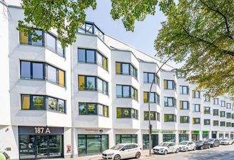 Direkt am Mariendorfer Damm.jpg