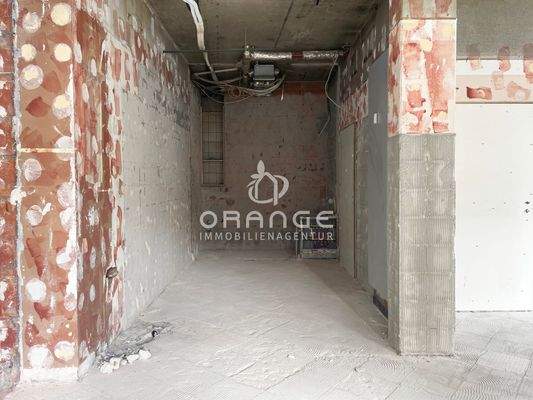 Die noch bestehenden Ziegelmauern...