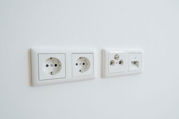 Multimedia-/Netzwerkausstattung