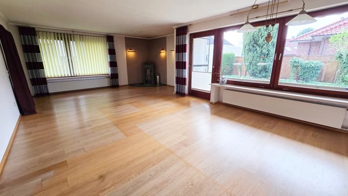 Wohnzimmer EG.jpg
