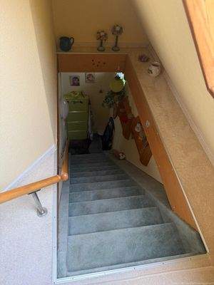 Treppe zu Dachgeschoss