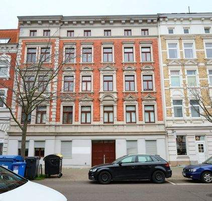 Aussenansicht des Gebäudes -strassenseitig-