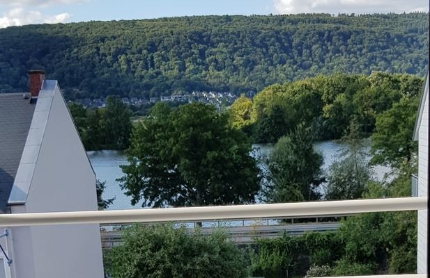 Balkon mit Moselblick