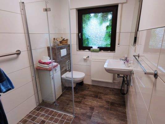 EG Badezimmer Bild 1