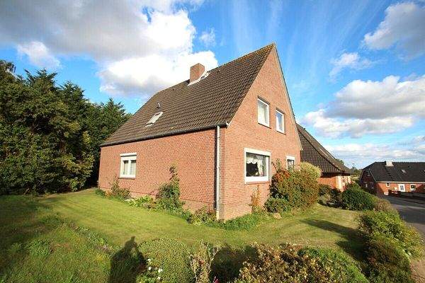 Hausansicht Straßenseite (Süd-West-Ausrichtung)