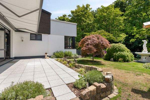 Sonnenterrasse mit Markise