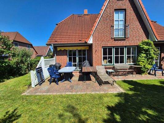 Südansicht mit Sonnenterrasse