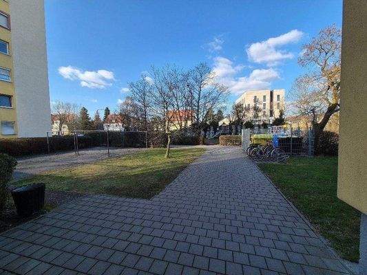 gepflegte Zugangswege