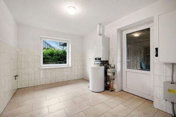 Hauswirtschafts-/ Anschlussraum