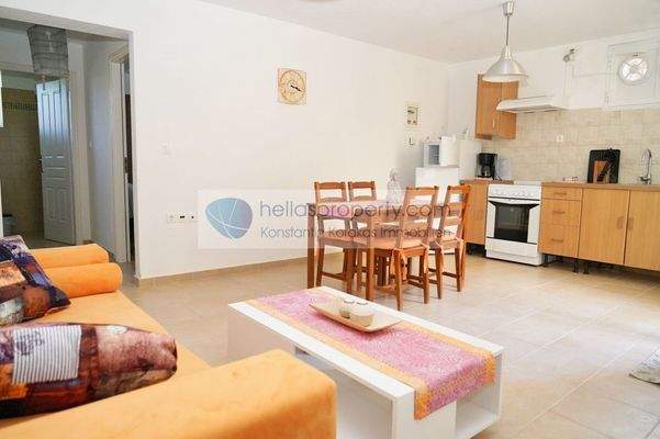 854e0179f4b5466891165b8429d173fb-original