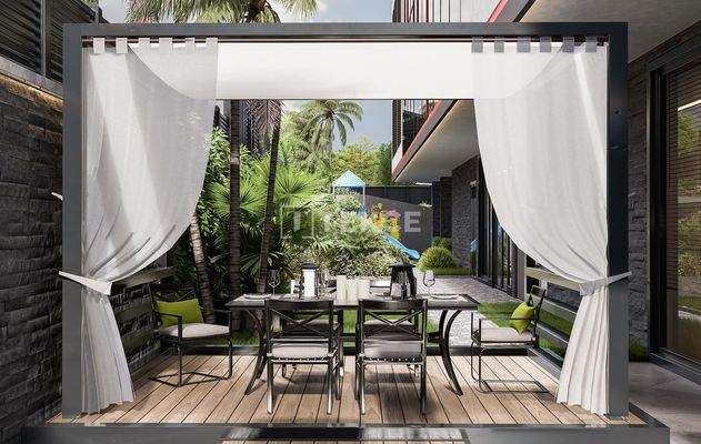 Apartments in a Complex Close to Sea in Alanya Mahmutlar Center