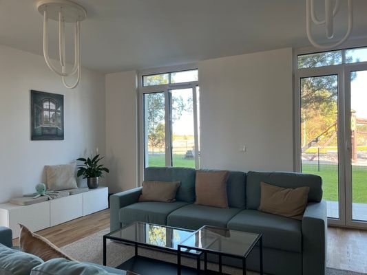 Wohnzimmer Musterhaus.JPG