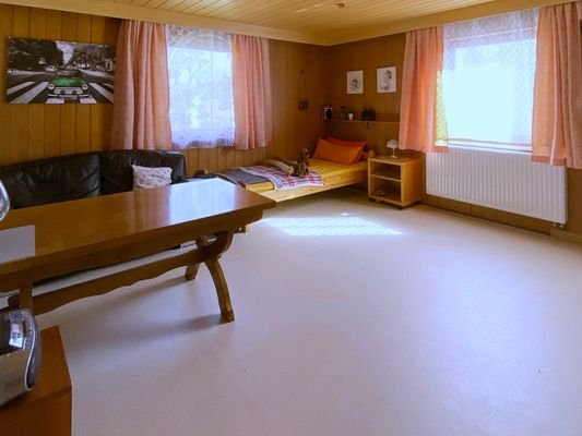 17-Zimmer-2-OG.JPG