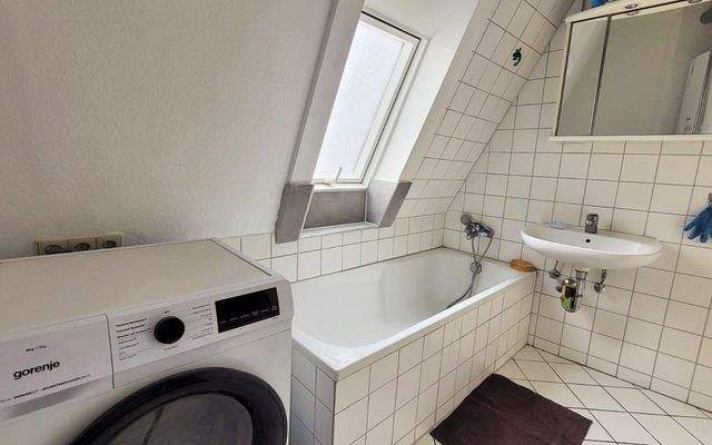 WG Zimmer stuttgart ost möbliert Zeitwohnen urbanbnb 3.jpeg