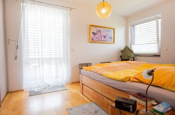 gut geschnittenes Schlafzimmer