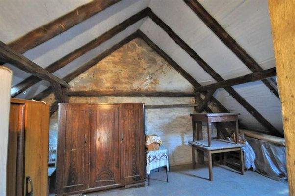 OG: Unausgebauter Bereich