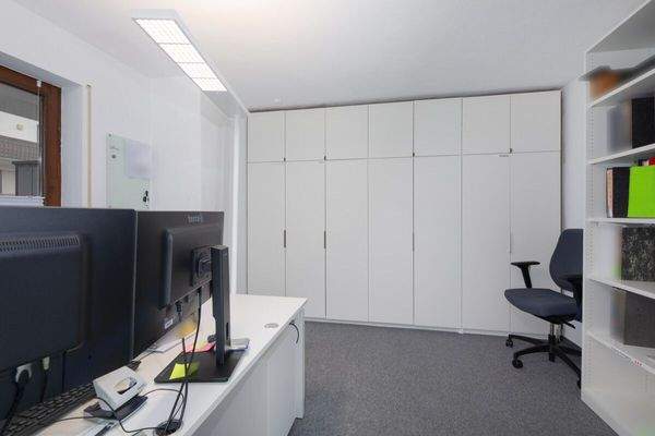 Bürofläche Gewerbe OG